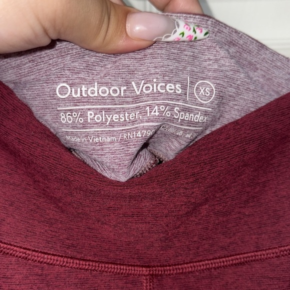 Outdoor Voices Burgundy Tri Color 7/8 Leggings - Picture 6 of 6